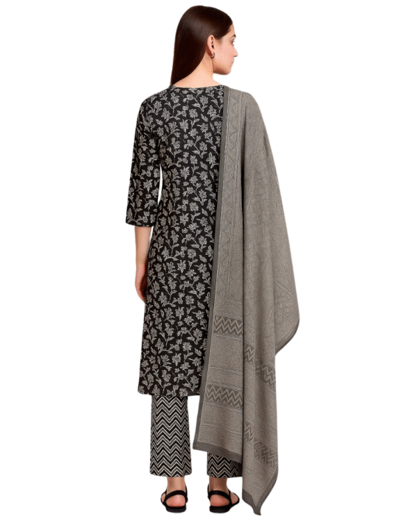 Kurti, Pant & Dupatta Set with Chic Floral Print - Image 2